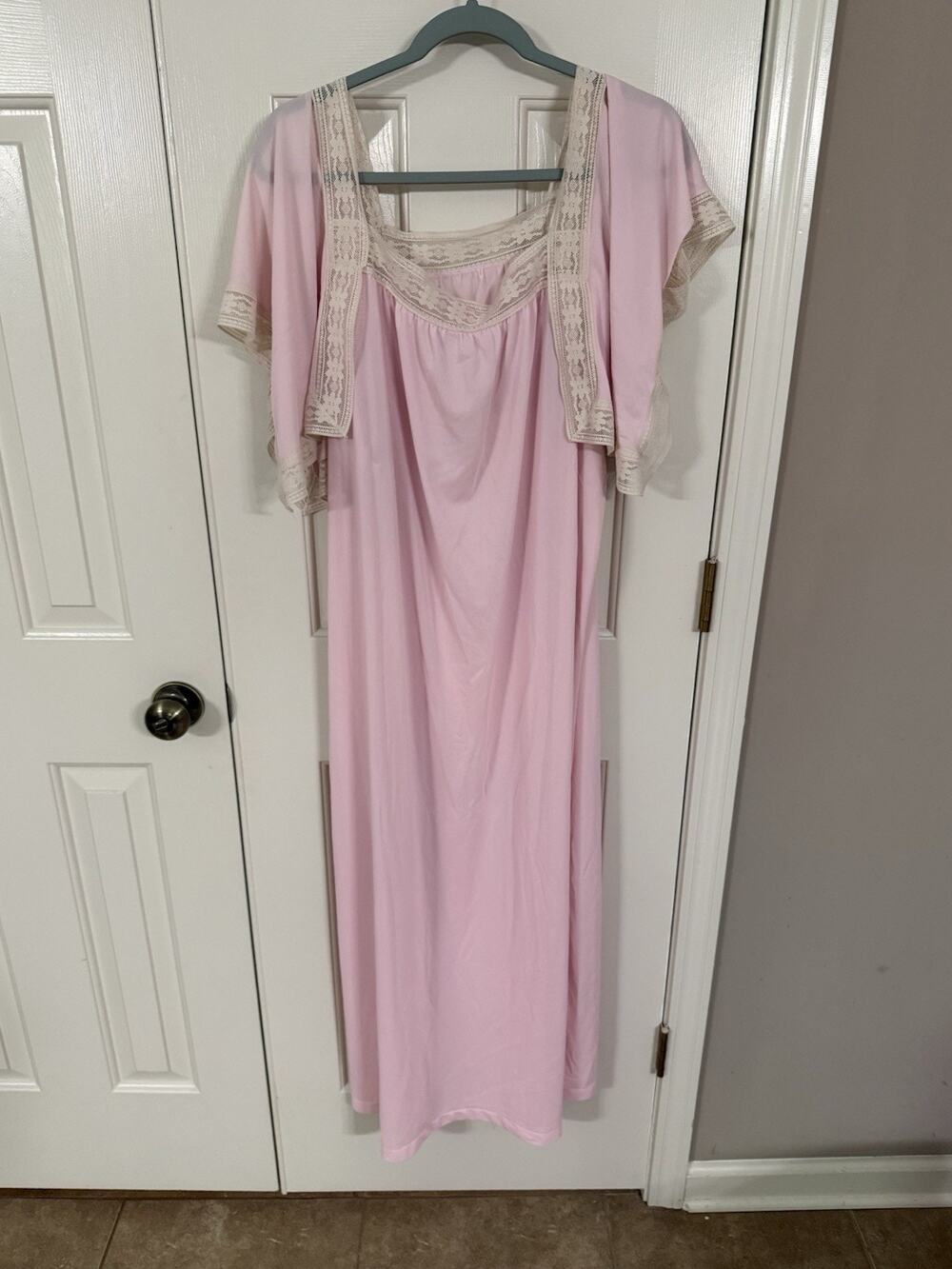 Lane Bryant 1950s Light Pink Lace Nightgown Plus Size 46-48